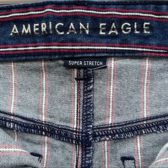 American Eagle Women's Mini Skirt Sz 10R Stretch Hi-Rise Raw Hem Stripe Blue Red - Picture 9 of 14